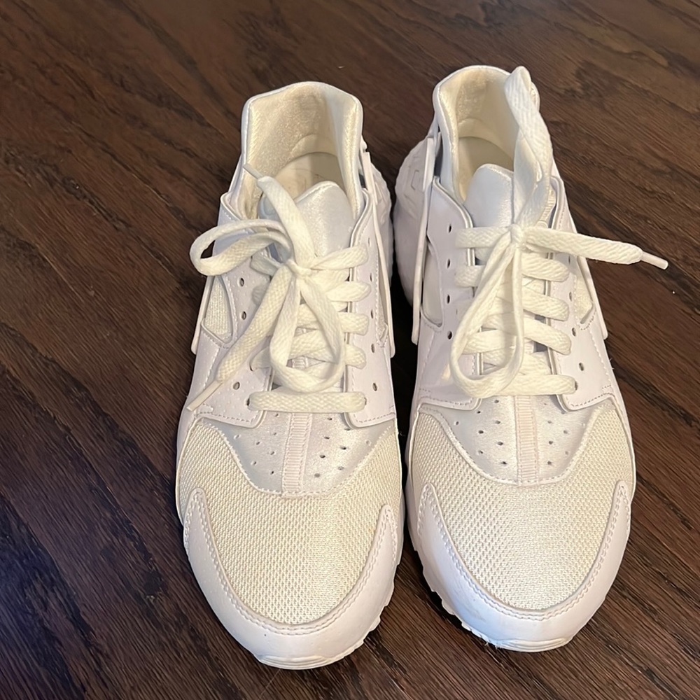 NIKE HUARACHE RUN